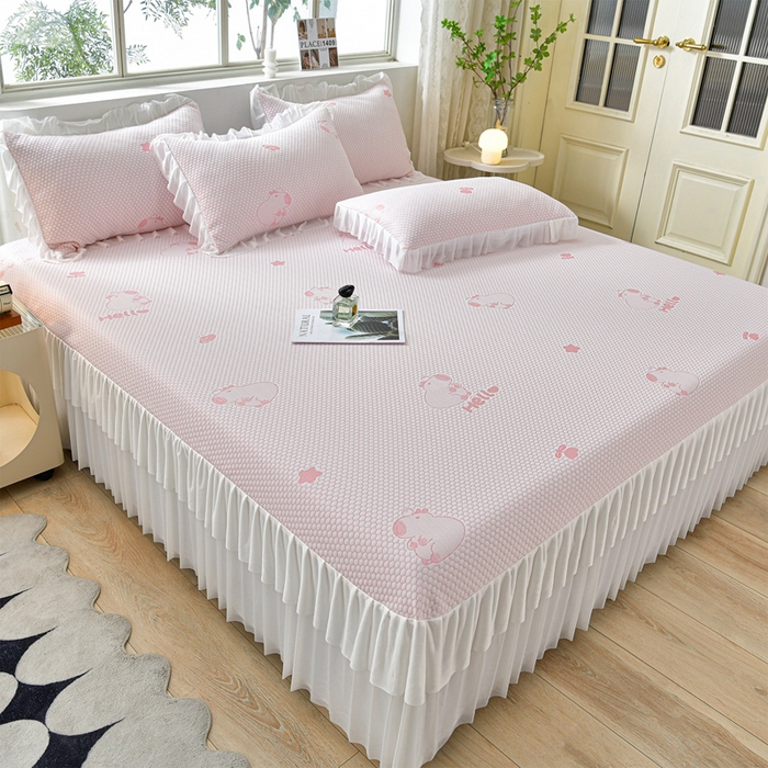 91家纺网 家纺一手货源 找家纺 梦之星 2026春夏新款400克A类提花冰豆豆凉感床裙款凉席三件套席子空调软席  卡比巴拉-粉