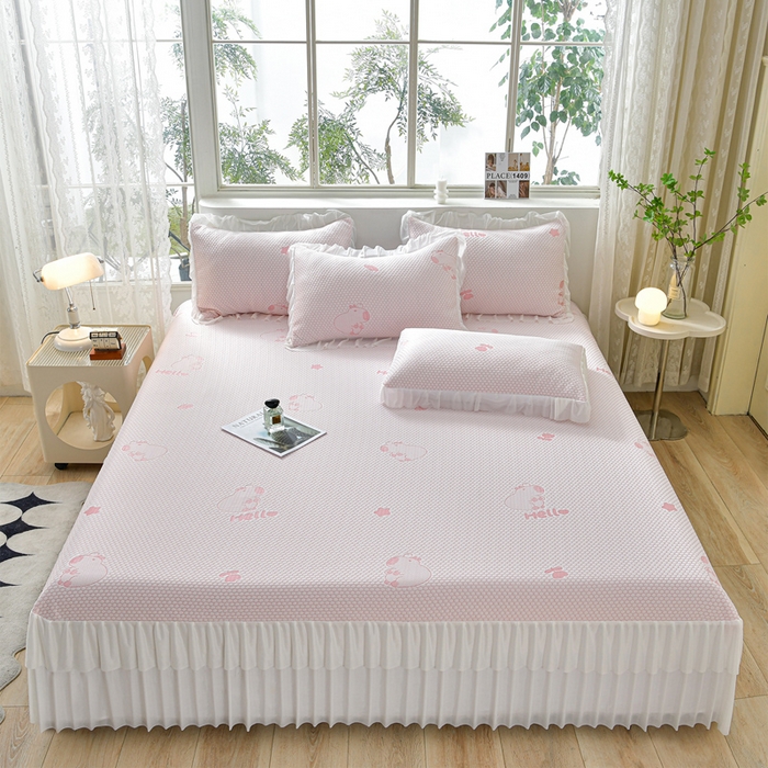 91家纺网 家纺一手货源 找家纺 梦之星 2026春夏新款400克A类提花冰豆豆凉感床裙款凉席三件套席子空调软席  卡比巴拉-粉