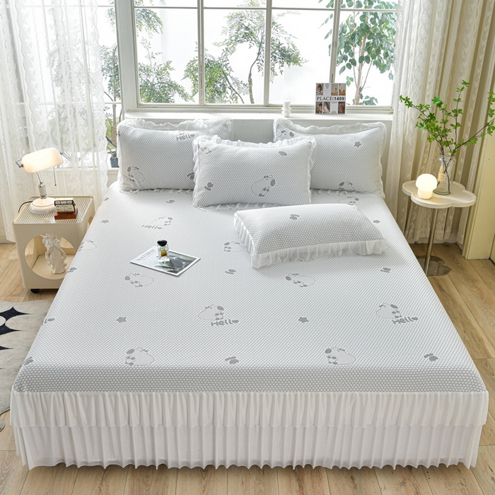 91家纺网 家纺一手货源 找家纺 梦之星 2026春夏新款400克A类提花冰豆豆凉感床裙款凉席三件套席子空调软席  卡比巴拉-灰