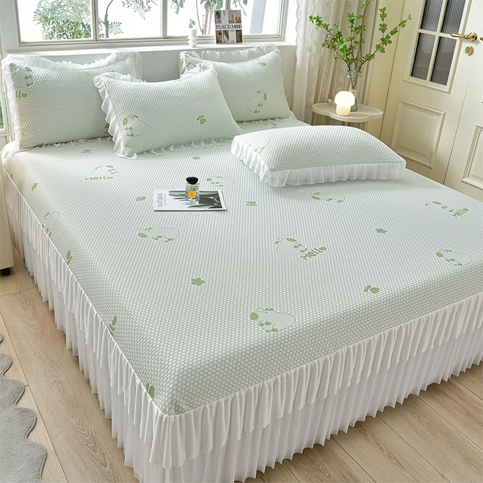 91家纺网 家纺一手货源 找家纺 梦之星 2026春夏新款400克A类提花冰豆豆凉感床裙款凉席三件套席子空调软席  卡比巴拉-绿