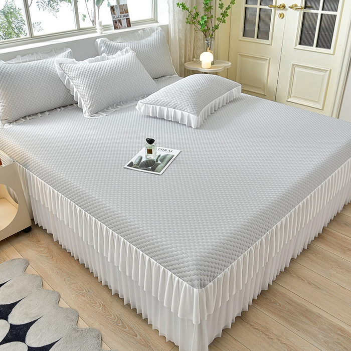 91家纺网 家纺一手货源 找家纺 梦之星 2026春夏新款400克A类提花冰豆豆凉感床裙款凉席三件套席子空调软席  灰色