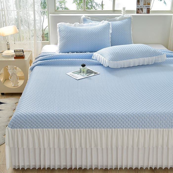 91家纺网 家纺一手货源 找家纺 梦之星 2026春夏新款400克A类提花冰豆豆凉感床裙款凉席三件套席子空调软席  蓝色