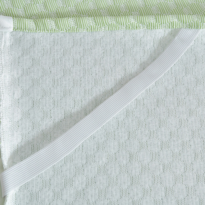 91家纺网 家纺一手货源 找家纺 梦之星 2026春夏新款400克A类提花冰豆豆凉感床裙款凉席三件套席子空调软席  绿色