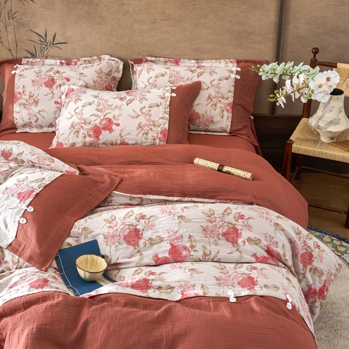 91家纺网 家纺一手货源 找家纺 （总）春皖家纺 2026新款全棉提花双层纱盘扣四件套-旗袍风系列