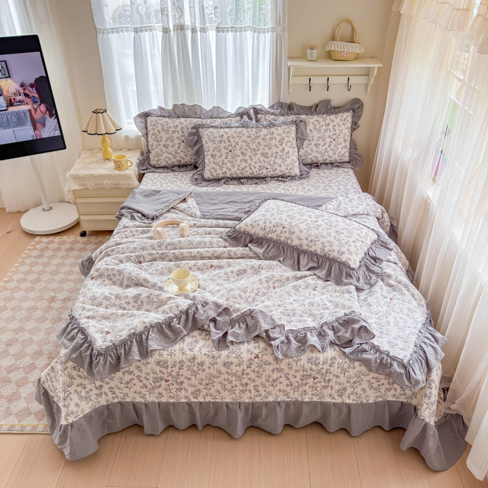 91家纺网 家纺一手货源 找家纺 仟网汇 2026新款法式花边泡芙纱双层纱床单床盖夏被夏凉被空调被四件套密拷花边款 灰调花园