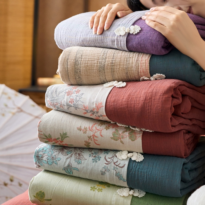 91家纺网 家纺一手货源 找家纺 （总）春皖家纺 2026新款全棉提花双层纱盘扣四件套-旗袍风系列