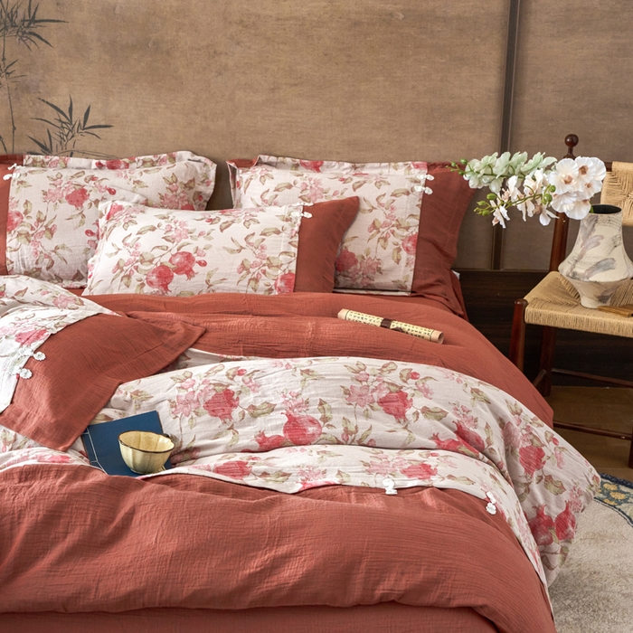 91家纺网 家纺一手货源 找家纺 春皖家纺 2026新款全棉提花双层纱盘扣四件套-旗袍风系列 多子多福