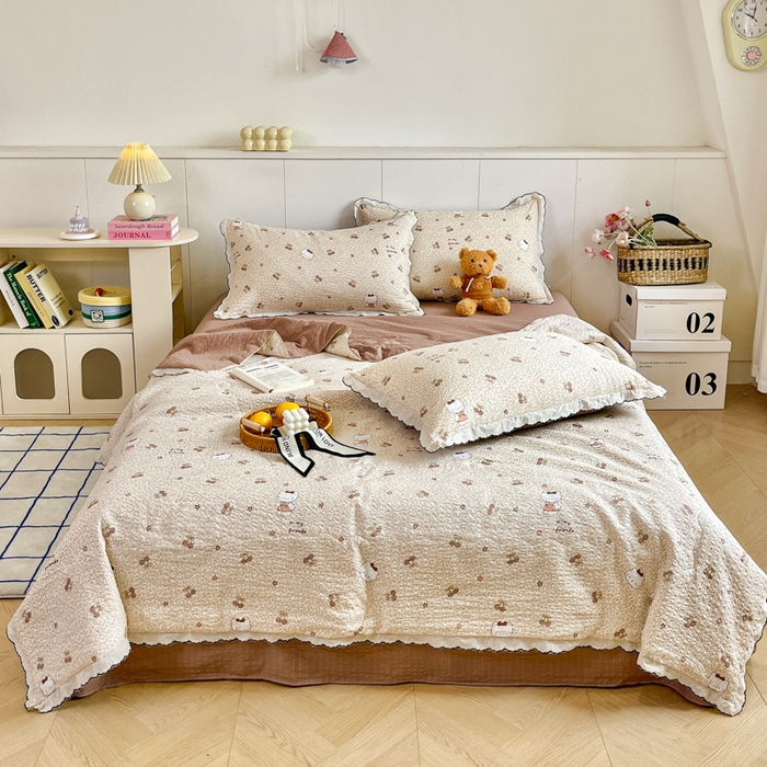 91家纺网 家纺一手货源 找家纺 （总）利禾 2026新款泡芙全棉小黑花边夏被四件套夏凉被空调被