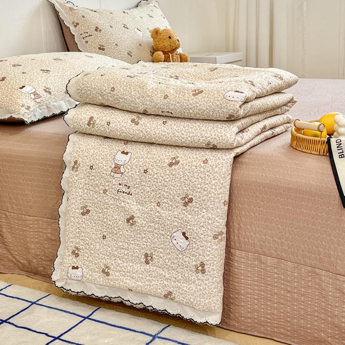 91家纺网 家纺一手货源 找家纺 利禾家纺 2026新款春夏古法水洗仿棉云感纱四件套小布袋五件套 熊布布