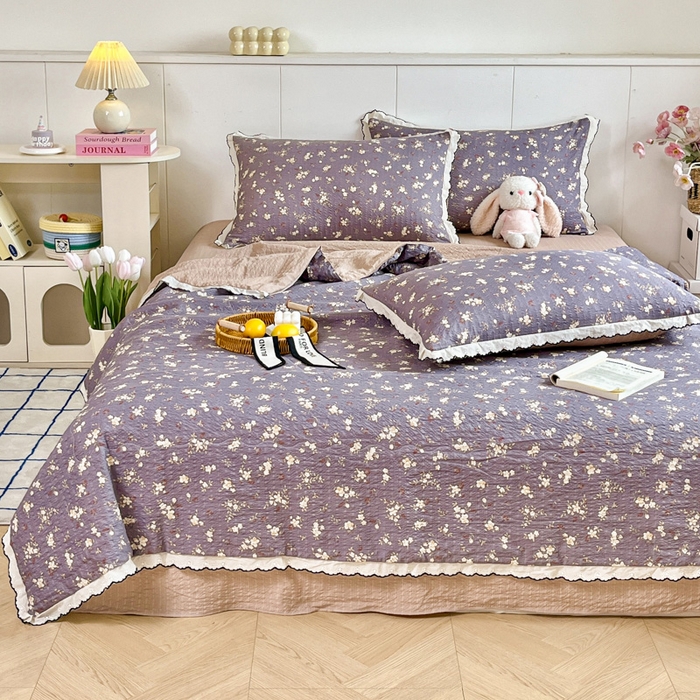 91家纺网 家纺一手货源 找家纺 利禾 2026新款泡芙全棉小黑花边夏被四件套夏凉被空调被 米兰灰-花边款