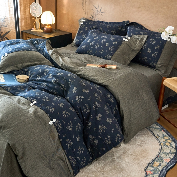 91家纺网 家纺一手货源 找家纺 春皖家纺 2026新款全棉提花双层纱盘扣四件套-旗袍风系列 梦里江南