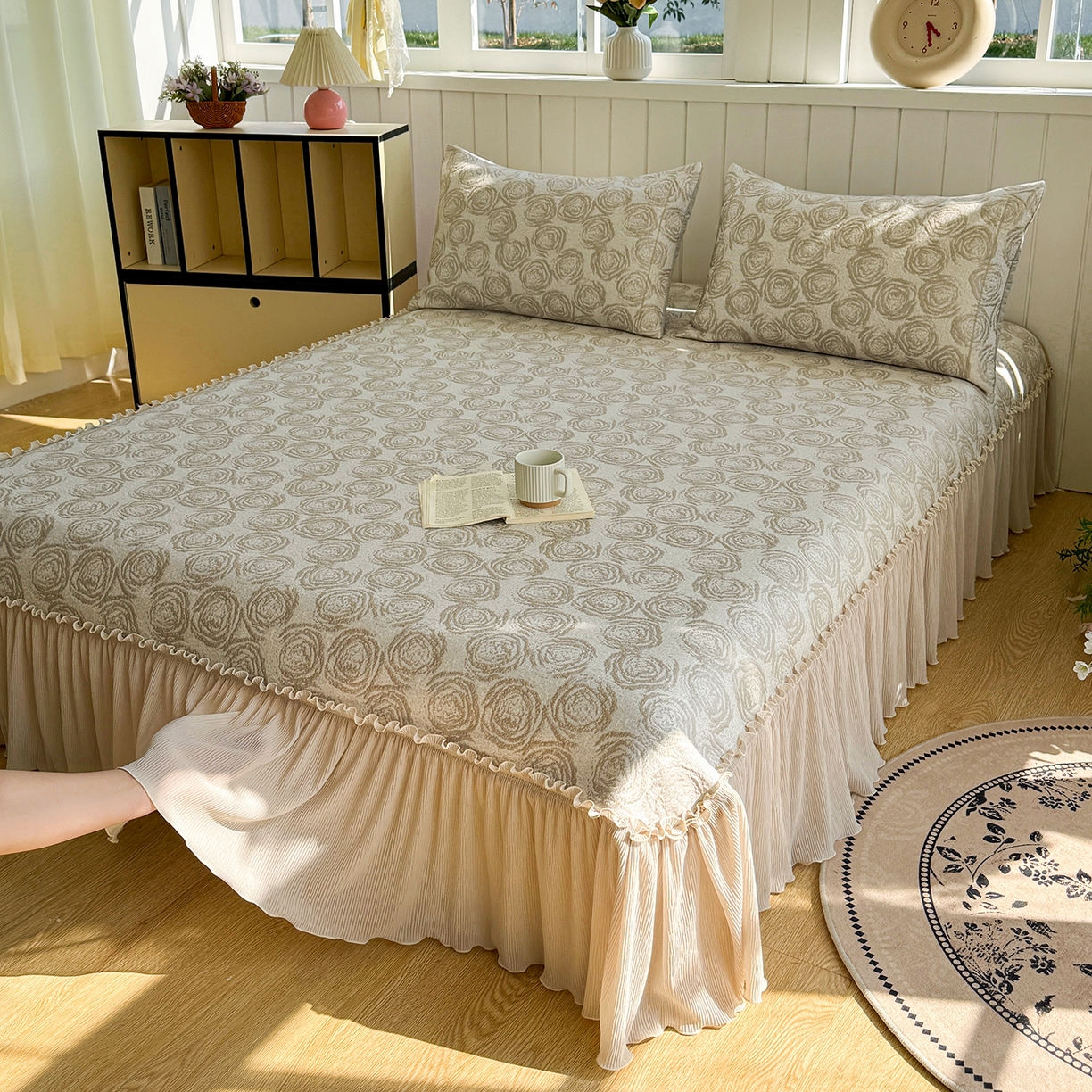 91家纺网 家纺一手货源 找家纺 （总）女子家纺 2026新款A类凉豆豆凉感提花床裙席-玫瑰物语系列