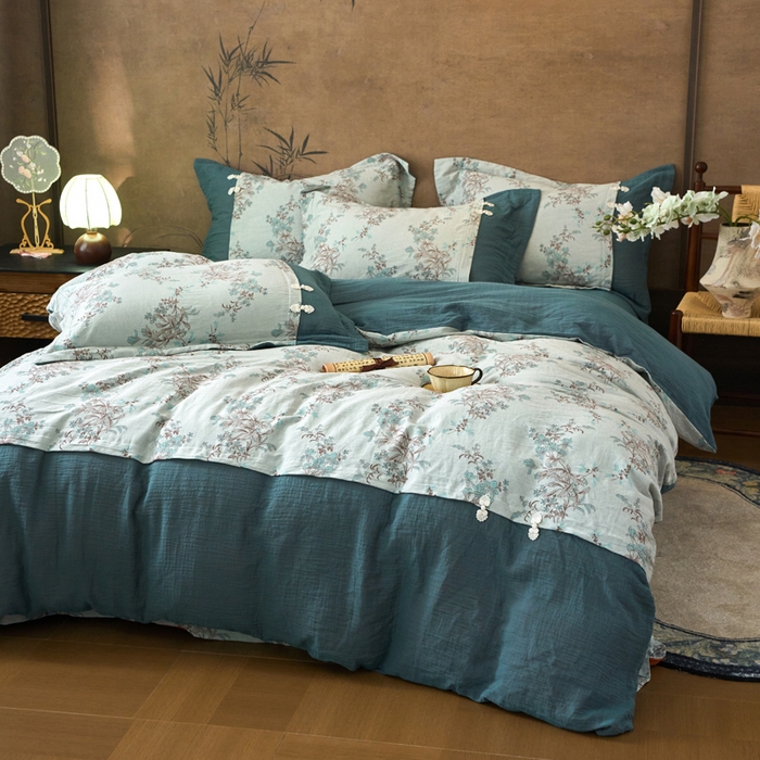 91家纺网 家纺一手货源 找家纺 春皖家纺 2026新款全棉提花双层纱盘扣四件套-旗袍风系列 南鸢