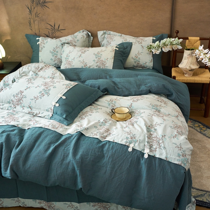 91家纺网 家纺一手货源 找家纺 春皖家纺 2026新款全棉提花双层纱盘扣四件套-旗袍风系列 南鸢