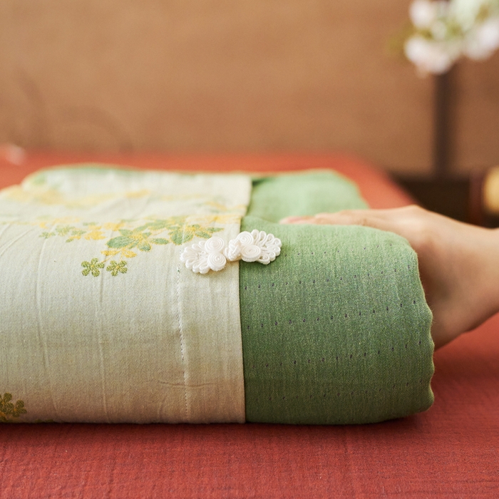 91家纺网 家纺一手货源 找家纺 春皖家纺 2026新款全棉提花双层纱盘扣四件套-旗袍风系列 组合图