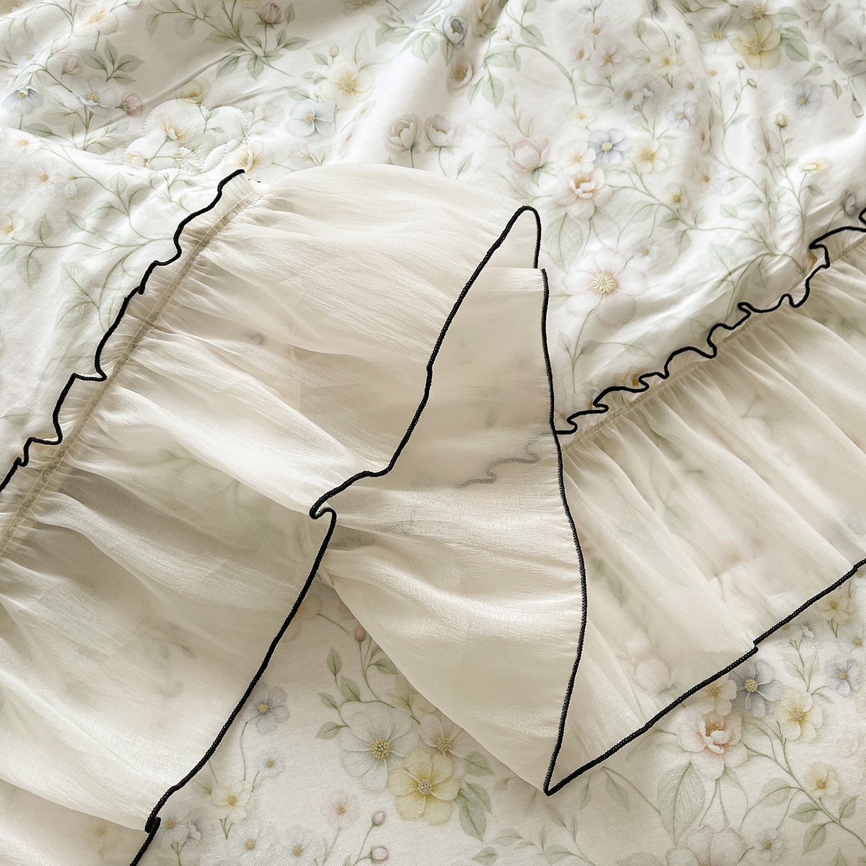 91家纺网 家纺一手货源 找家纺 宜凡家纺 2026新款全棉数码印花夏被床裙四件套③号系列 芳若