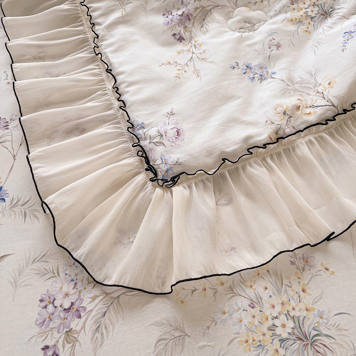 91家纺网 家纺一手货源 找家纺 宜凡家纺 2026新款全棉数码印花夏被床裙四件套③号系列 梵汐