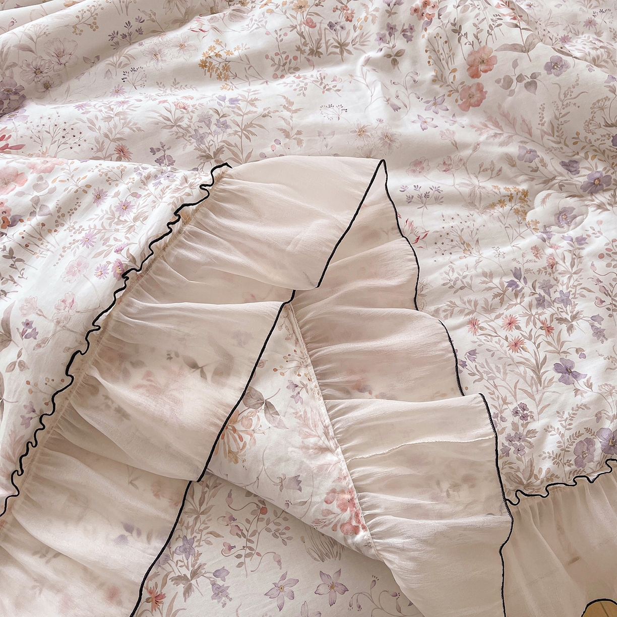 91家纺网 家纺一手货源 找家纺 宜凡家纺 2026新款全棉数码印花夏被床裙四件套③号系列 漫枝