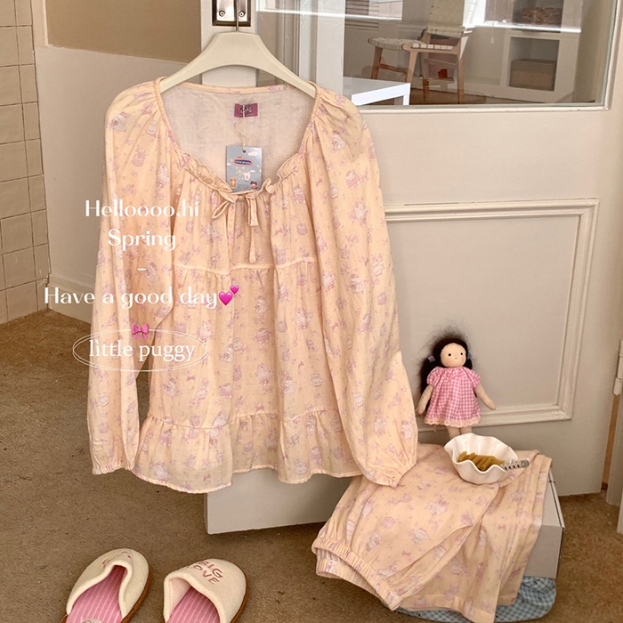 91家纺网 家纺一手货源 找家纺 妍景家居生活馆 2026新款蝴蝶结双层纱碎花套装 花田小狗