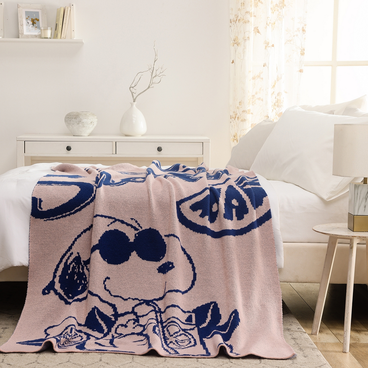 91家纺网 家纺一手货源 找家纺 苏艺针织史努比SNOOPY正版授权独家针织毯儿童毯披肩多功能盖毯礼物终端控价 史努比-香橘士（粉）