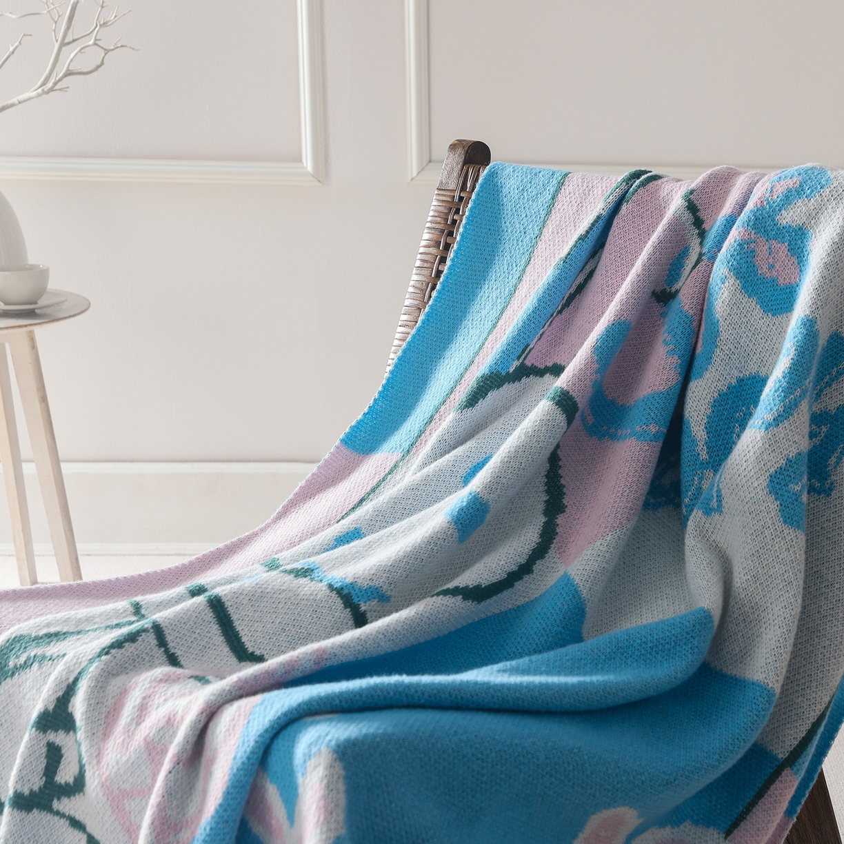 91家纺网 家纺一手货源 找家纺 苏艺针织史努比SNOOPY正版授权独家针织毯儿童毯披肩多功能盖毯礼物终端控价 史努比-野游趣事