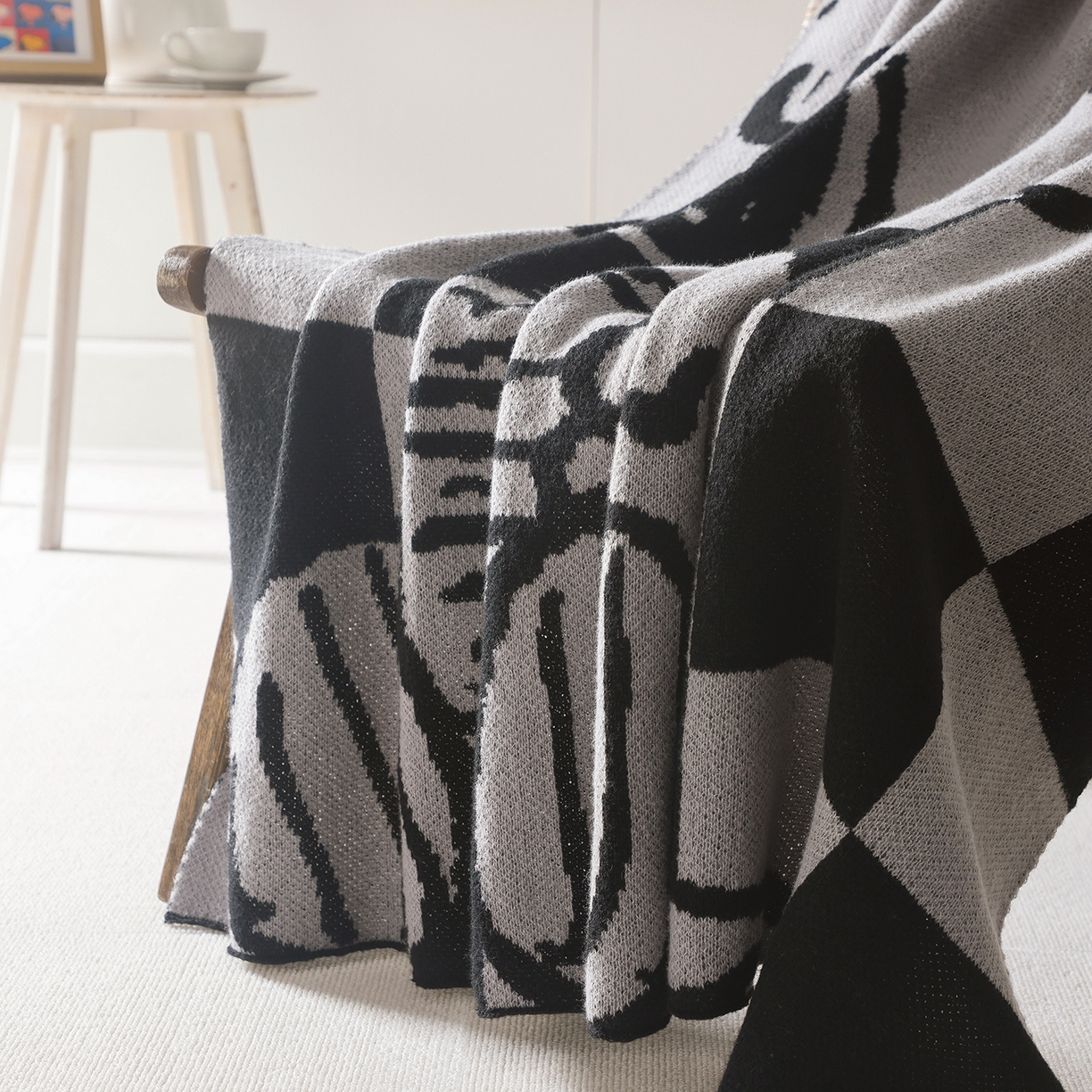 91家纺网 家纺一手货源 找家纺 苏艺针织史努比SNOOPY正版授权独家针织毯儿童毯披肩多功能盖毯礼物终端控价 史努比-织梦