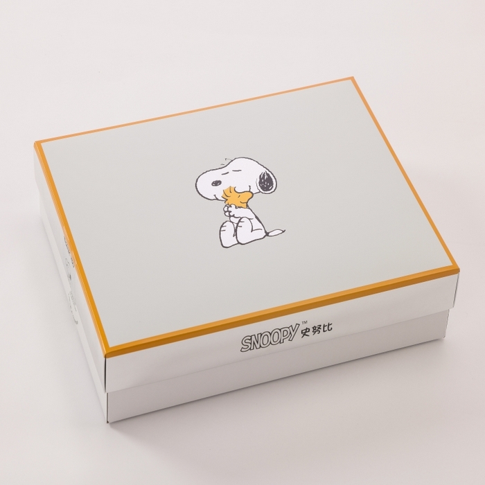 91家纺网 家纺一手货源 找家纺 苏艺针织史努比SNOOPY正版授权独家针织毯儿童毯披肩多功能盖毯礼物终端控价 礼盒中号