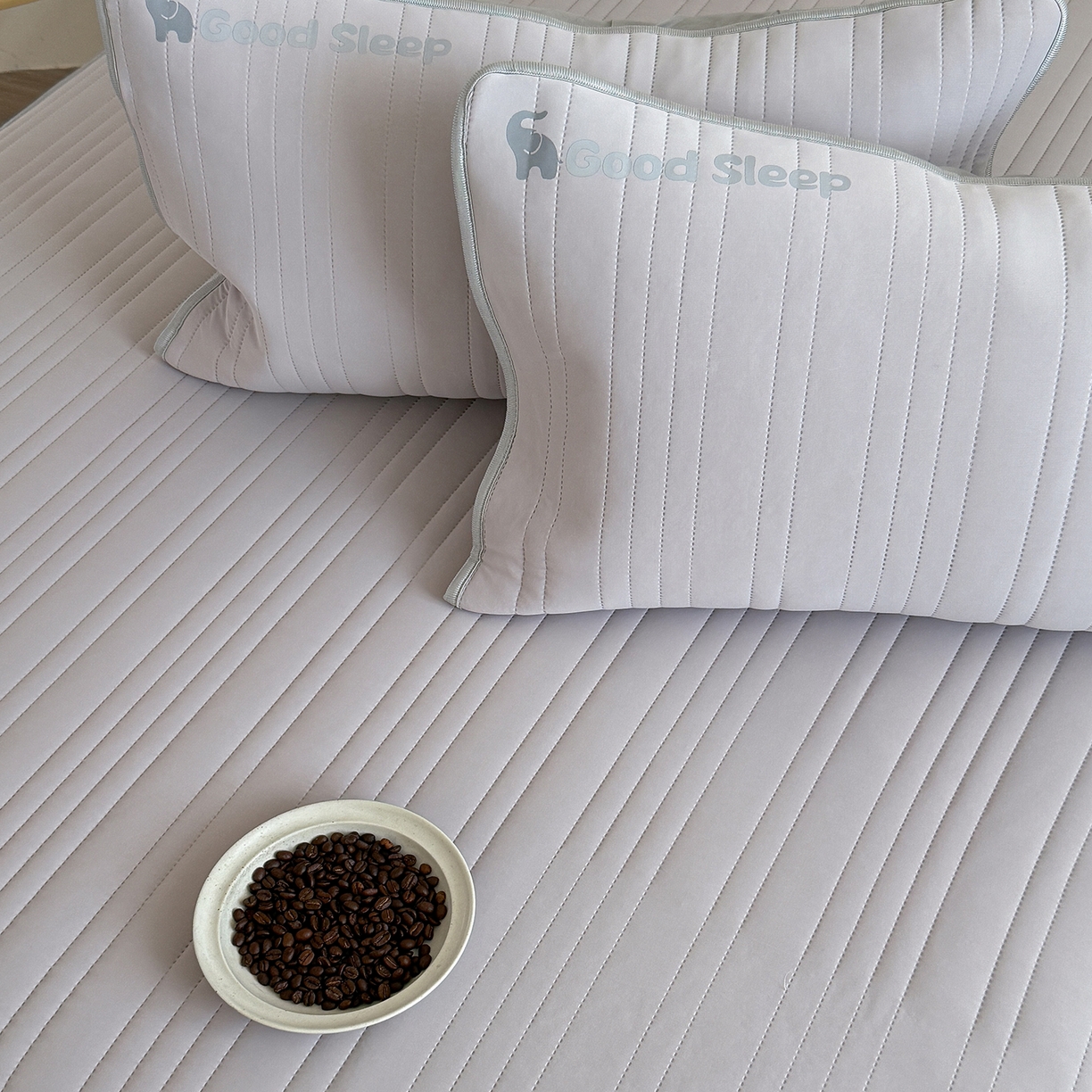 91家纺网 家纺一手货源 找家纺 TT.one 塔塔家居 2026新款A类自然凉感简约深睡眠清新小象夏日凉感垫 小象-摩卡灰