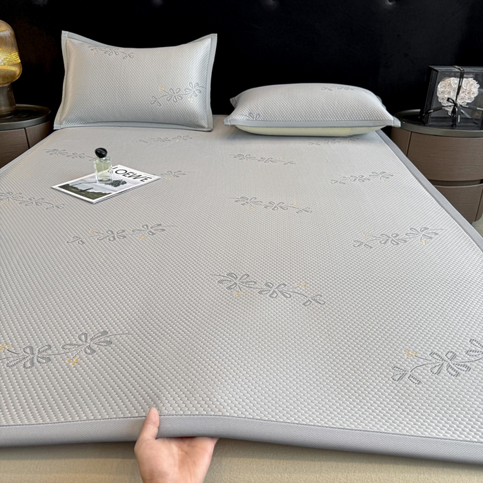 91家纺网 家纺一手货源 找家纺 （总）畅畅家纺 2026新款高档100支长绒棉高定提花夹棉床盖纯色四件套