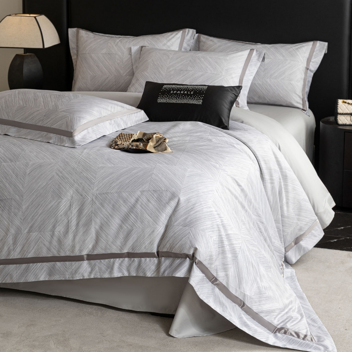 91家纺网 家纺一手货源 找家纺 新方向 【控价 提供买家秀】2026新款数码印花50s双股全棉贡缎长绒棉四件套-星河拍摄2 星河-爵士灰