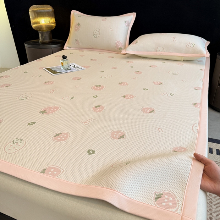 91家纺网 家纺一手货源 找家纺 畅畅家纺 2026春夏新款复合中分子PE100%聚乙烯乙纶色织提花凉感软凉席席子 草莓甜心