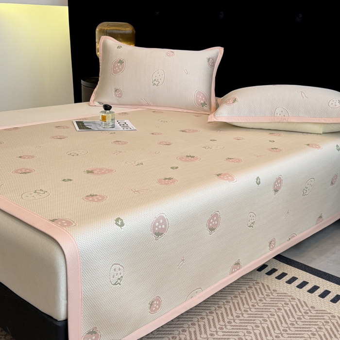 91家纺网 家纺一手货源 找家纺 畅畅家纺 2026春夏新款复合中分子PE100%聚乙烯乙纶色织提花凉感软凉席席子 草莓甜心