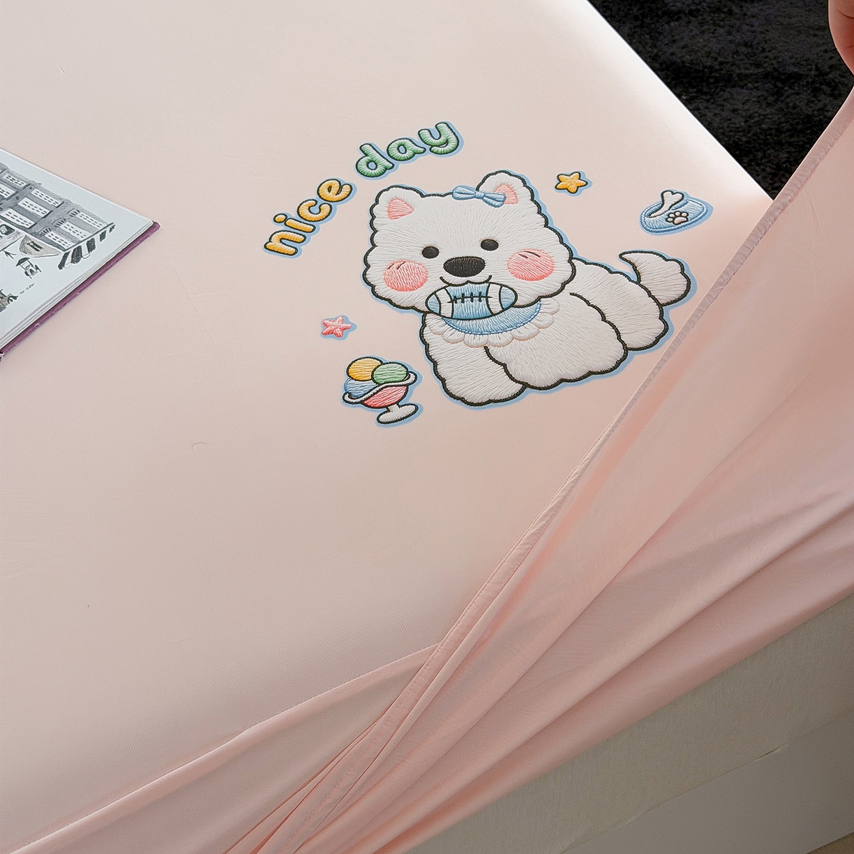 91家纺网 家纺一手货源 找家纺 TT.one 塔塔家居 2026新款A类卡通针织凉感刺绣烫印床笠 米多多-少女粉