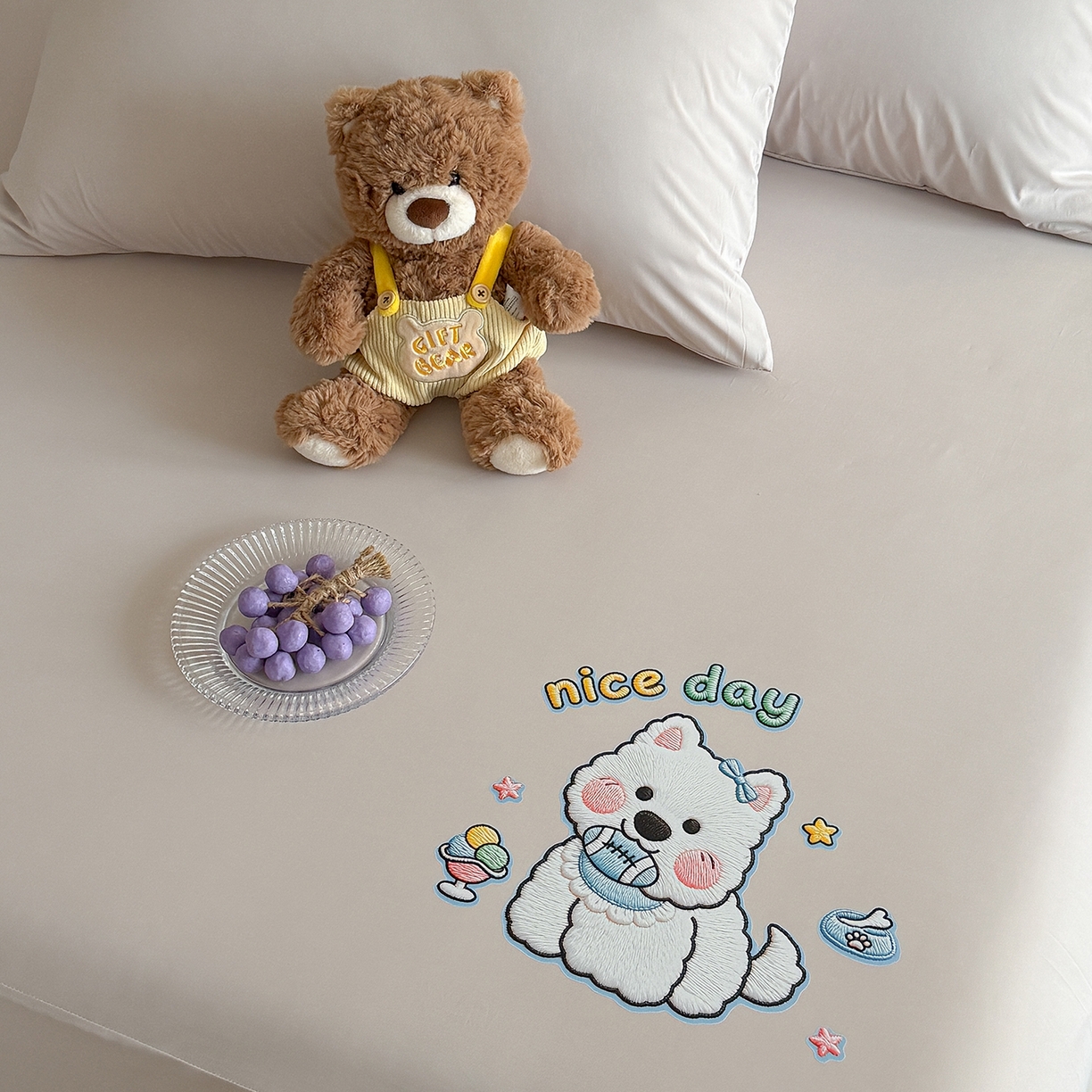 91家纺网 家纺一手货源 找家纺 TT.one 塔塔家居 2026新款A类卡通针织凉感刺绣烫印床笠 米多多-摩卡灰