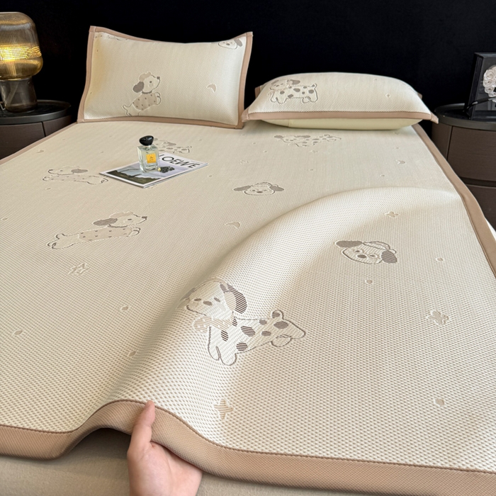 91家纺网 家纺一手货源 找家纺 畅畅家纺 2026春夏新款复合中分子PE100%聚乙烯乙纶色织提花凉感软凉席席子 腊肠狗