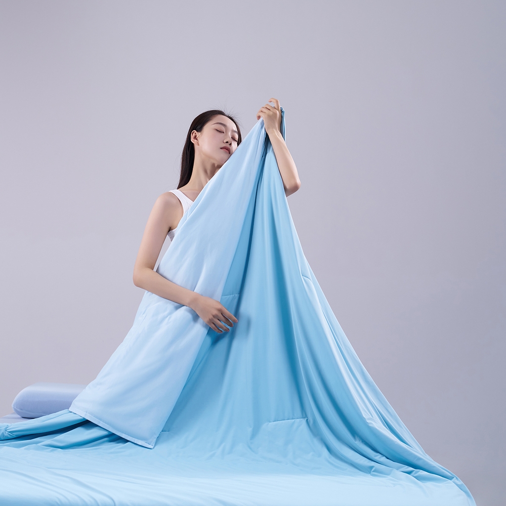 91家纺网 家纺一手货源 找家纺 花享莱 2026新款亚朵酒店同款被子深睡双感夏凉被凉感被夏被控温被pro3.0 静水蓝