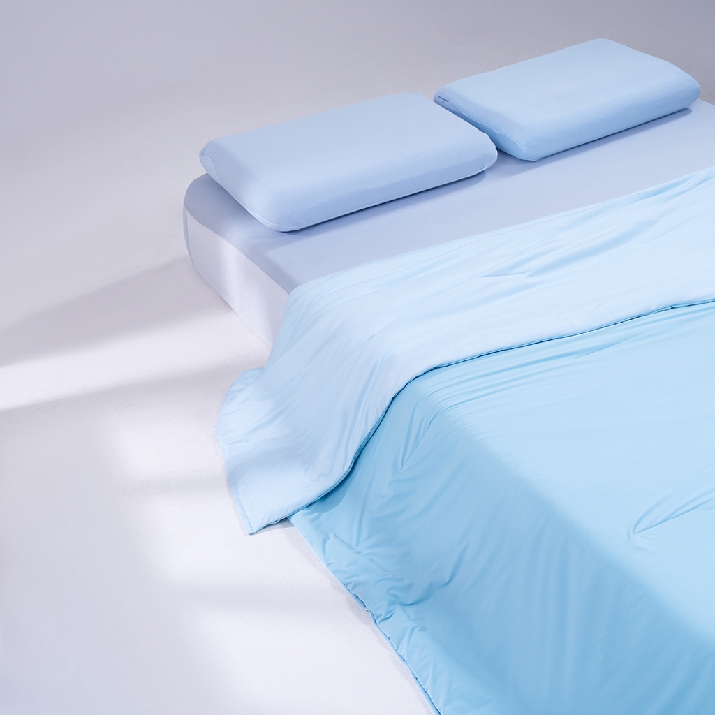 91家纺网 家纺一手货源 找家纺 花享莱 2026新款亚朵酒店同款被子深睡双感夏凉被凉感被夏被控温被pro3.0 静水蓝