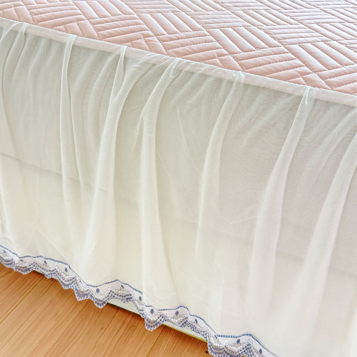 91家纺网 家纺一手货源 找家纺 （总）丹本家纺 2026新款凉感夏被空调被凉席空调席冰丝席纯色床裙乳胶席三件套四件套菱形格