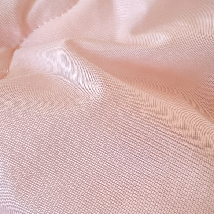 91家纺网 家纺一手货源 找家纺 丹本家纺 2026新款凉感夏被空调被凉席空调席冰丝席纯色床裙乳胶席三件套四件套菱形格 夏被-粉色