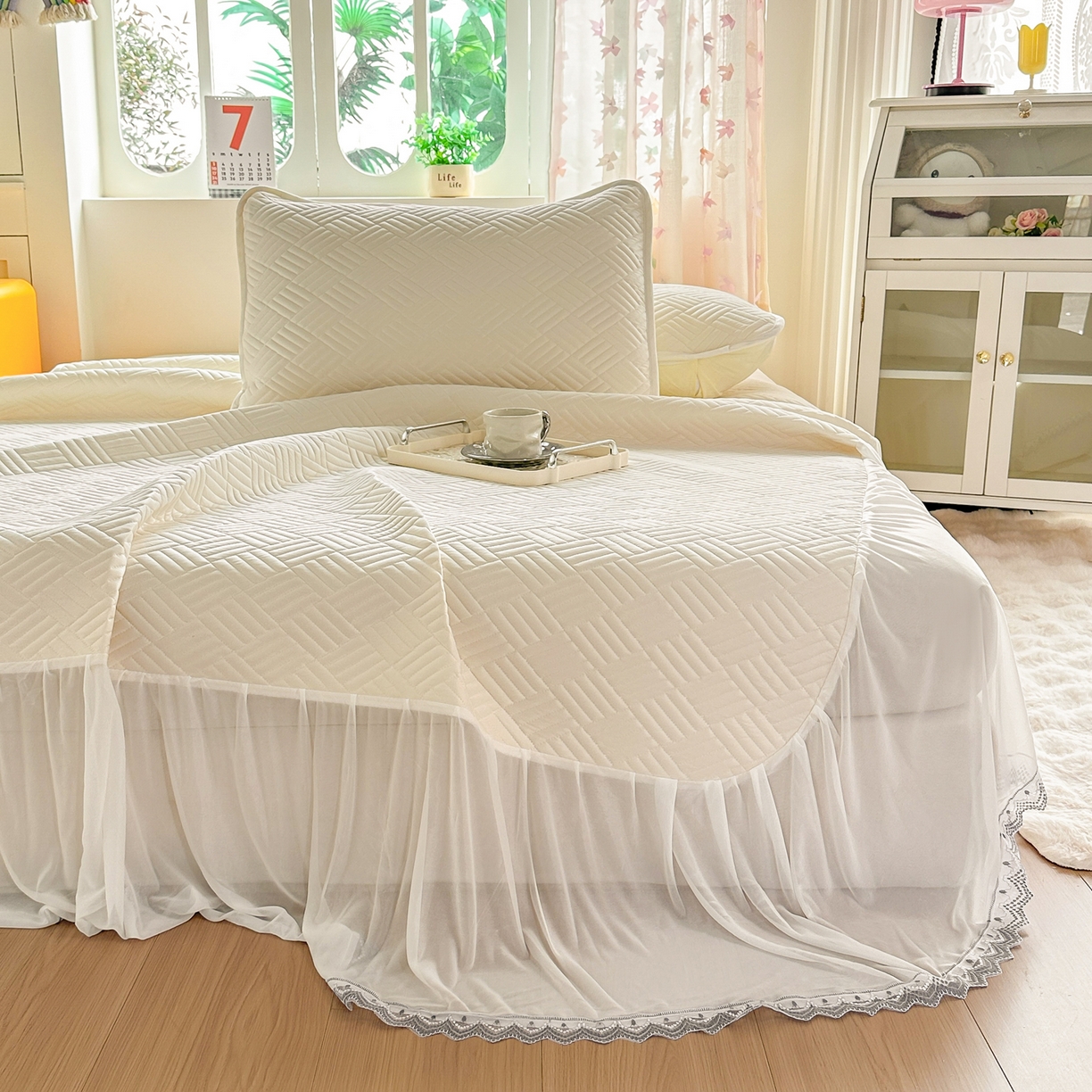 91家纺网 家纺一手货源 找家纺 丹本家纺 2026新款凉感夏被空调被凉席空调席冰丝席纯色床裙乳胶席三件套四件套菱形格 菱形格床裙款-米白