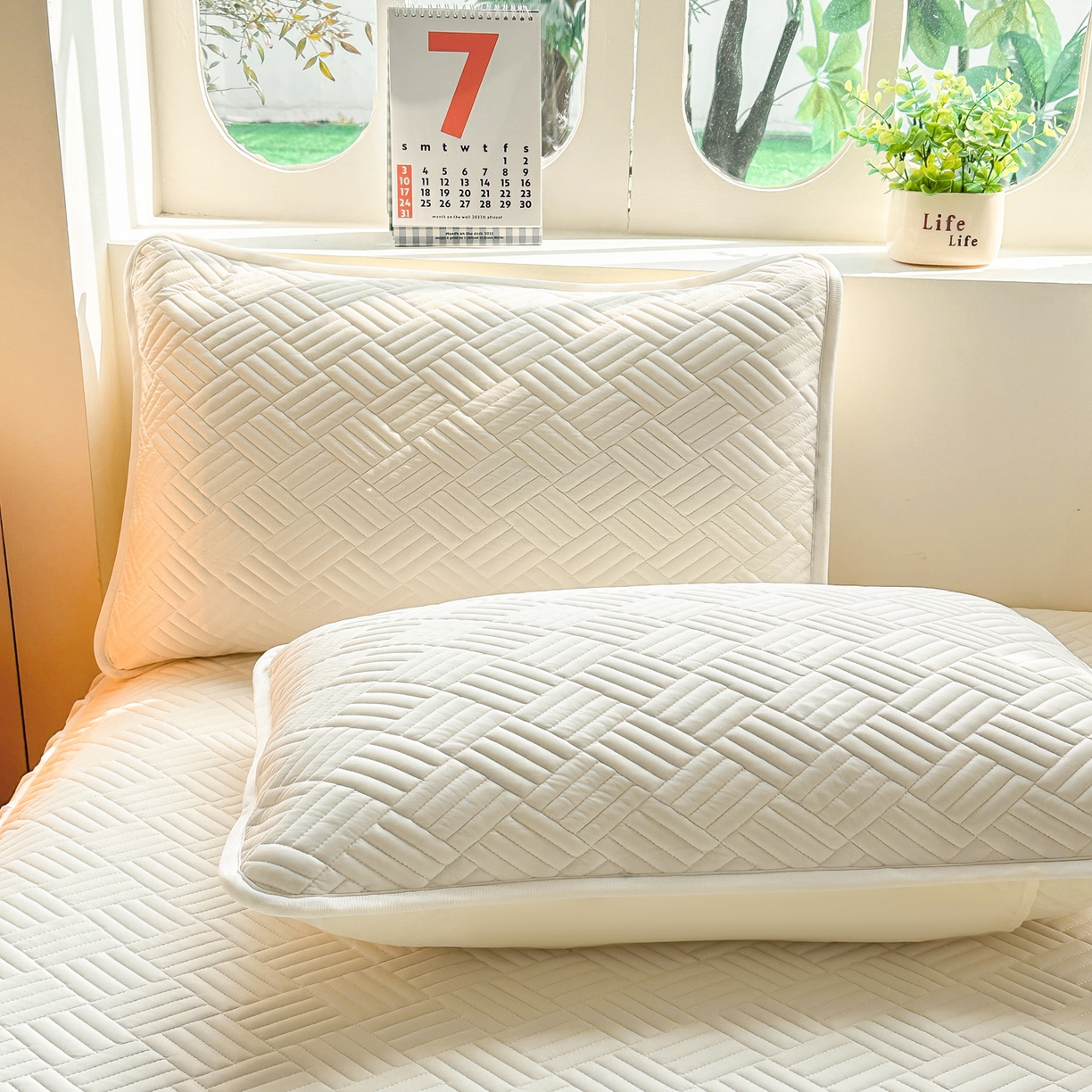 91家纺网 家纺一手货源 找家纺 丹本家纺 2026新款凉感夏被空调被凉席空调席冰丝席纯色床裙乳胶席三件套四件套菱形格 菱形格床裙款-米白