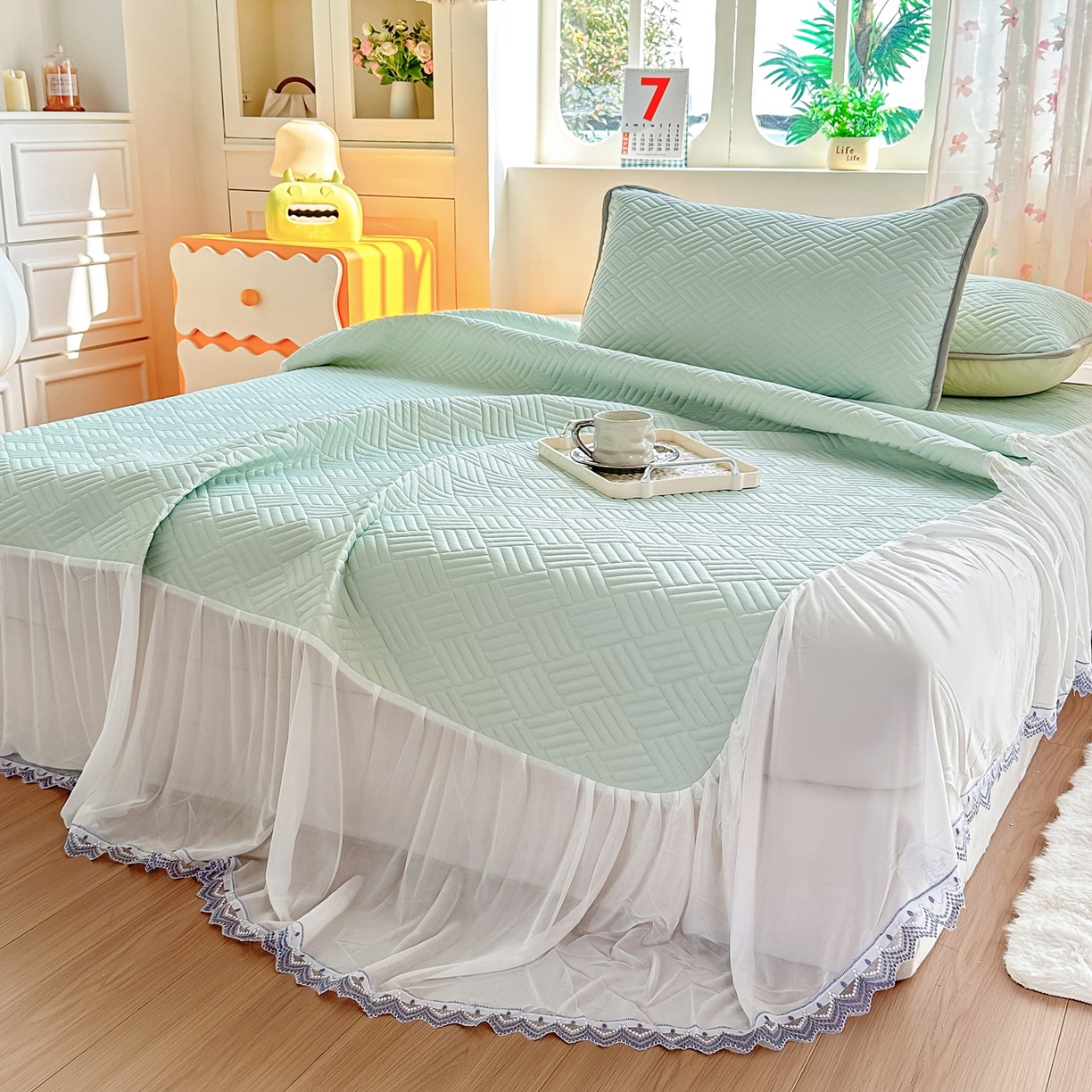 91家纺网 家纺一手货源 找家纺 丹本家纺 2026新款凉感夏被空调被凉席空调席冰丝席纯色床裙乳胶席三件套四件套菱形格 菱形格床裙款-青色