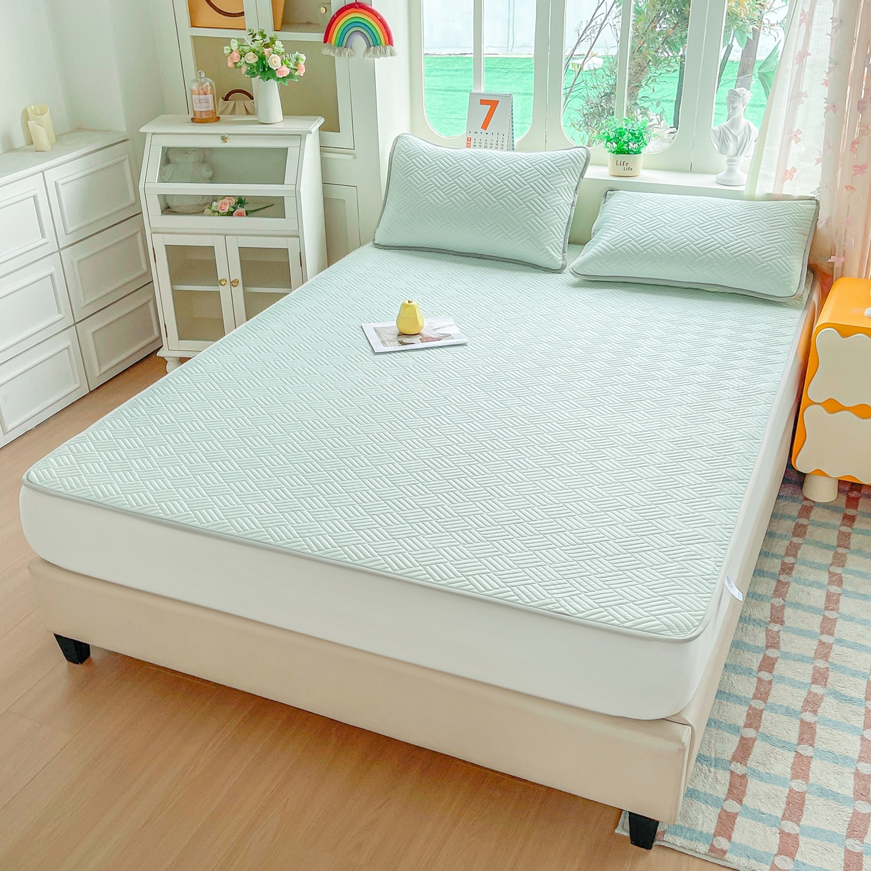 91家纺网 家纺一手货源 找家纺 丹本家纺 2026新款凉感夏被空调被凉席空调席冰丝席纯色床裙乳胶席三件套四件套菱形格 菱形格平铺款-青色