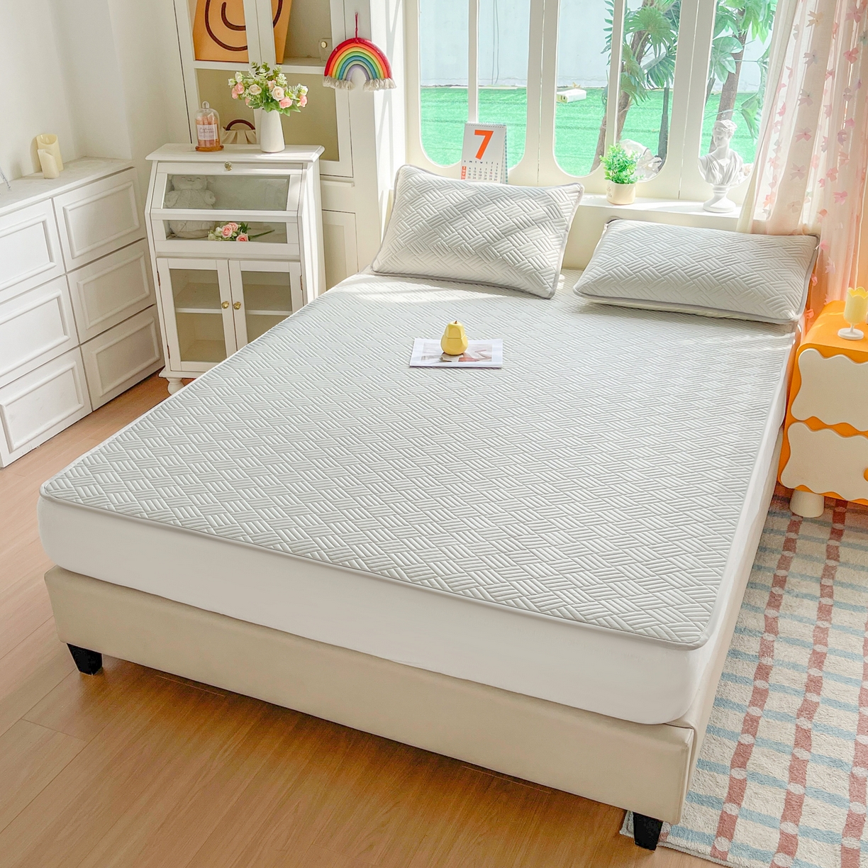 91家纺网 家纺一手货源 找家纺 丹本家纺 2026新款凉感夏被空调被凉席空调席冰丝席纯色床裙乳胶席三件套四件套菱形格 菱形格平铺款-灰色