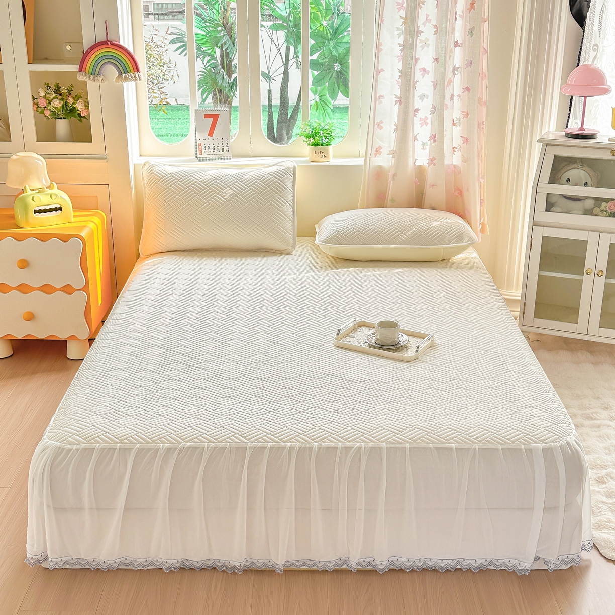 91家纺网 家纺一手货源 找家纺 丹本家纺 2026新款凉感夏被空调被凉席空调席冰丝席纯色床裙乳胶席三件套四件套菱形格 菱形格床裙款-米白