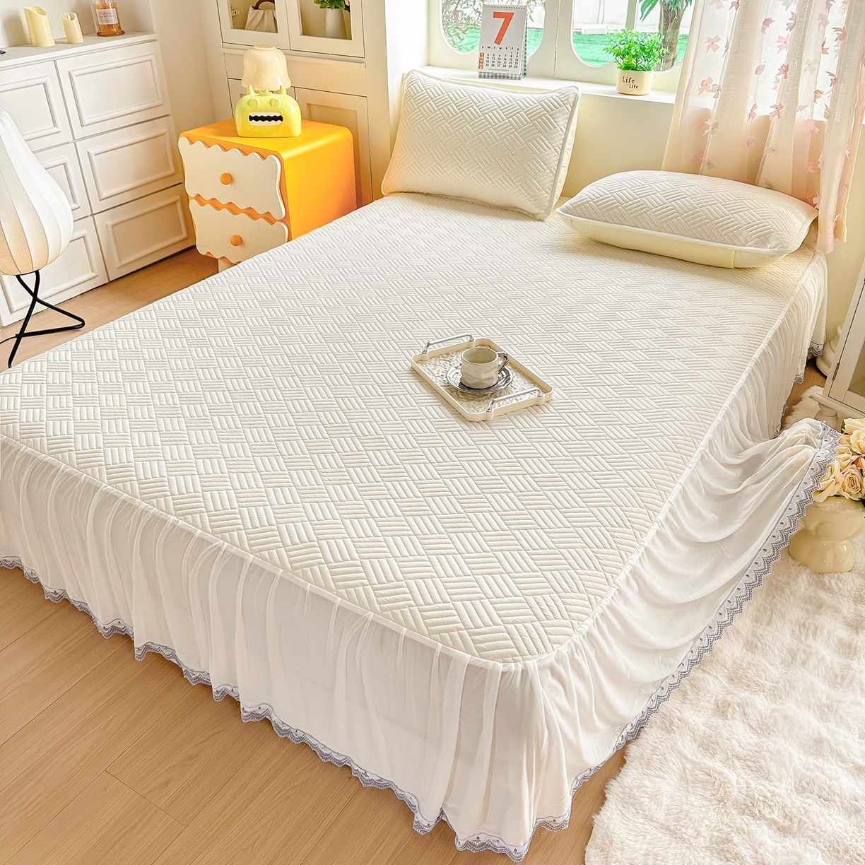 91家纺网 家纺一手货源 找家纺 丹本家纺 2026新款凉感夏被空调被凉席空调席冰丝席纯色床裙乳胶席三件套四件套菱形格 菱形格床裙款-米白