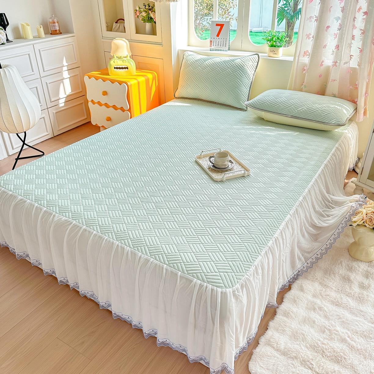 91家纺网 家纺一手货源 找家纺 丹本家纺 2026新款凉感夏被空调被凉席空调席冰丝席纯色床裙乳胶席三件套四件套菱形格 菱形格床裙款-青色