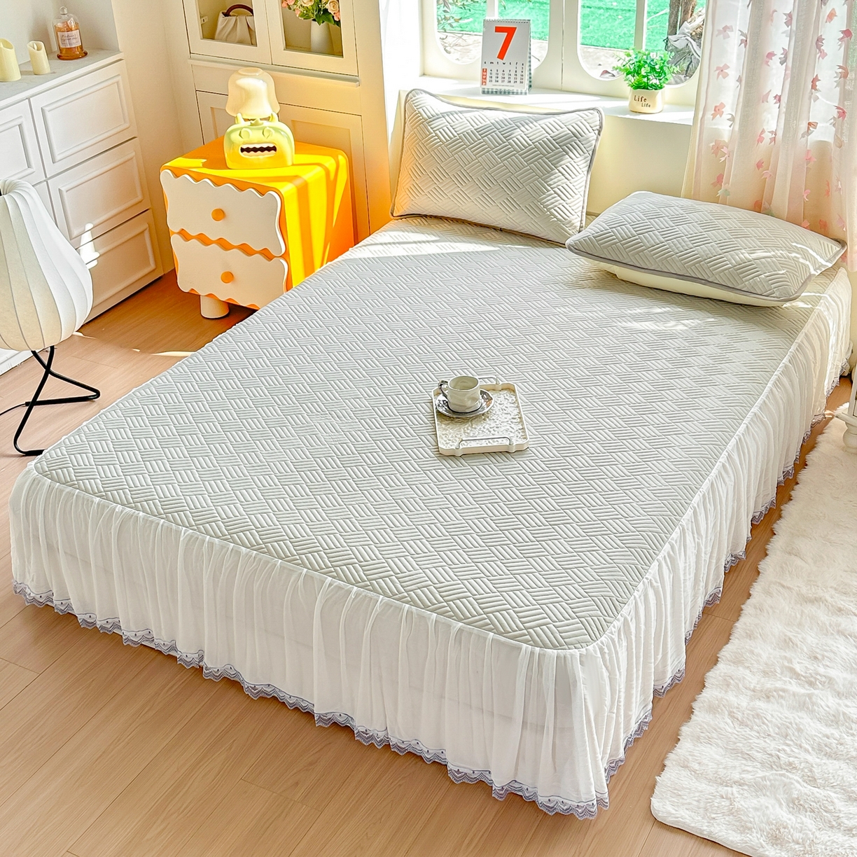 91家纺网 家纺一手货源 找家纺 丹本家纺 2026新款凉感夏被空调被凉席空调席冰丝席纯色床裙乳胶席三件套四件套菱形格 菱形格床裙款-灰色