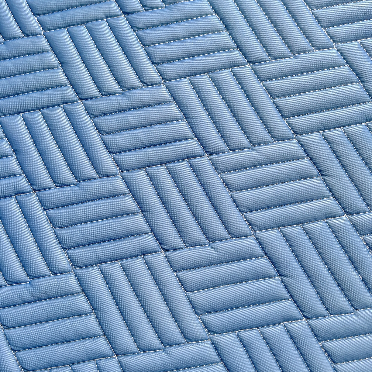 91家纺网 家纺一手货源 找家纺 丹本家纺 2026新款凉感夏被空调被凉席空调席冰丝席纯色床裙乳胶席三件套四件套菱形格 菱形格平铺款-深蓝