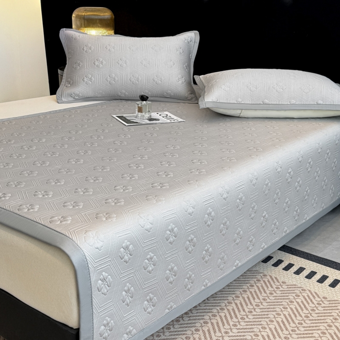 91家纺网 家纺一手货源 找家纺 畅畅家纺 2026春夏新款复合中分子PE100%聚乙烯乙纶色织提花凉感软凉席席子 四叶草-灰